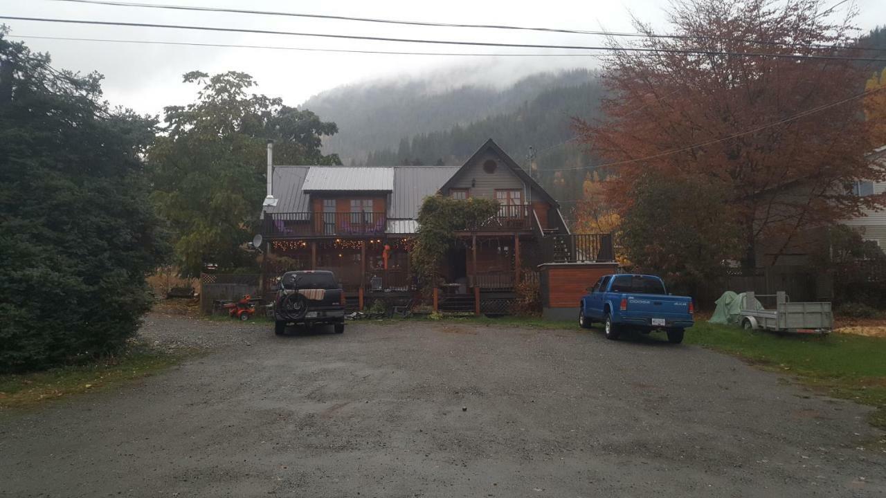 Kaslo Manor Lodge Buitenkant foto